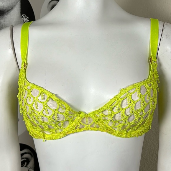 Agent Provocateur Lime Yellow Lace Underwire Axis Bra, 34D, New with tags! - Picture 3 of 11